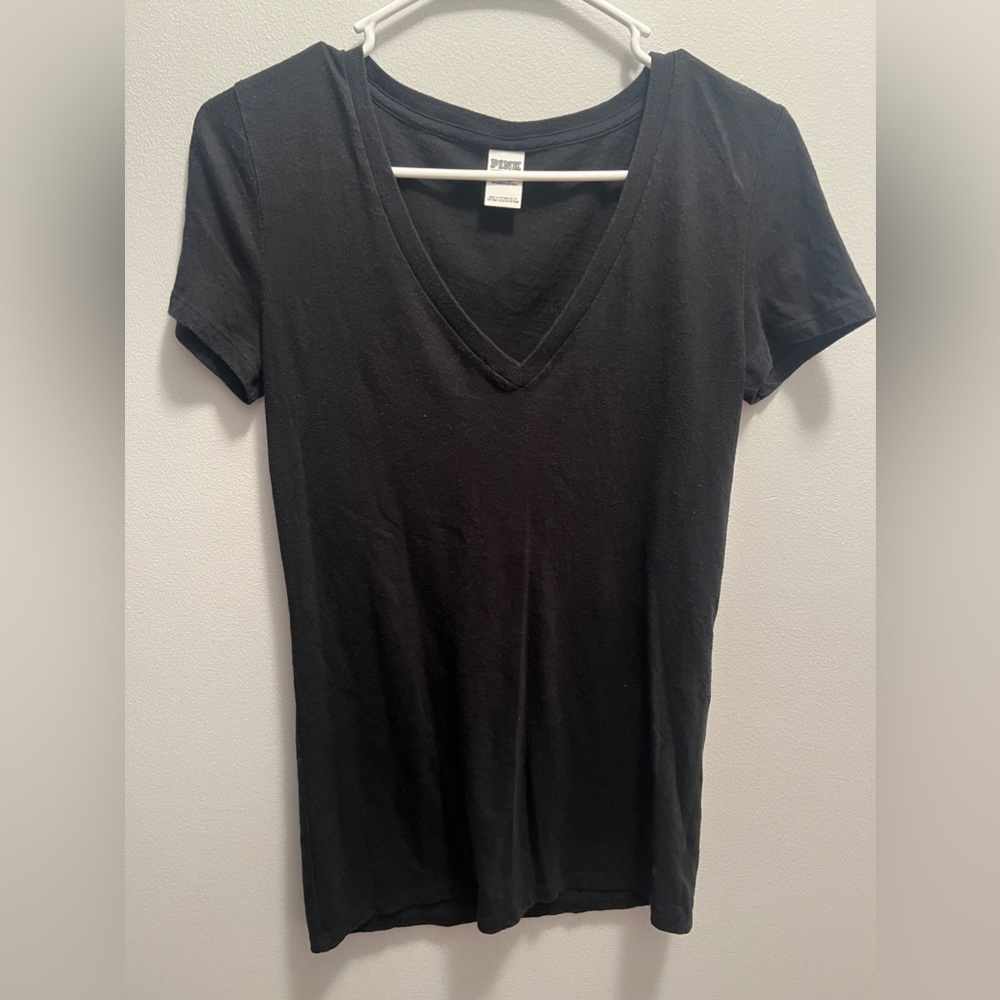 VS PINK v neck